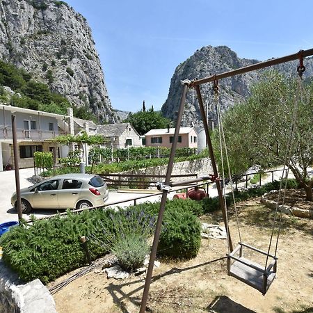 Apartment Petea Omiš Exterior foto