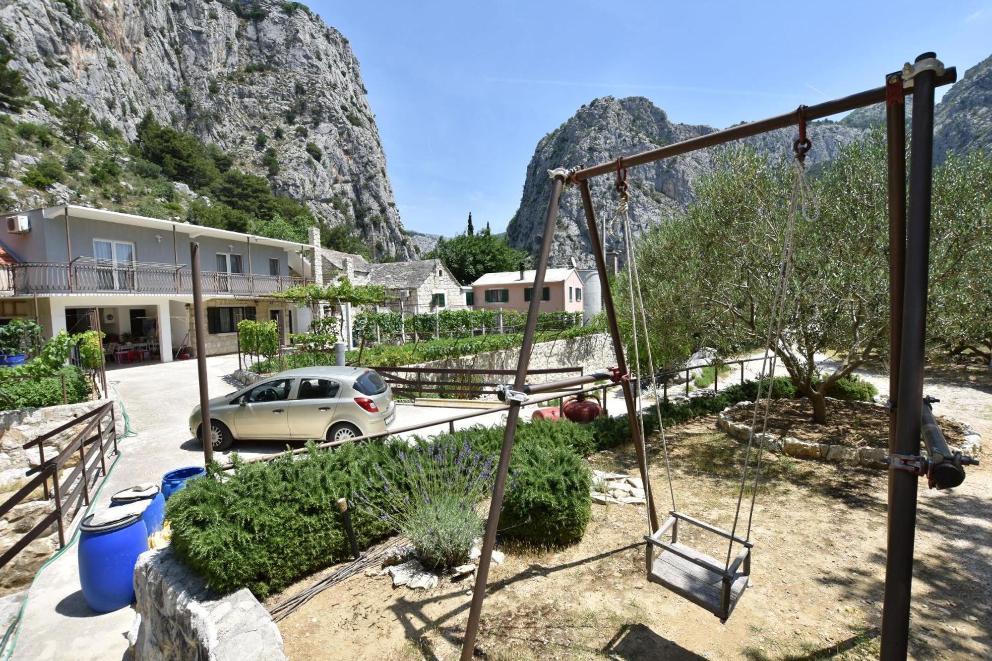 Apartment Petea Omiš Exterior foto