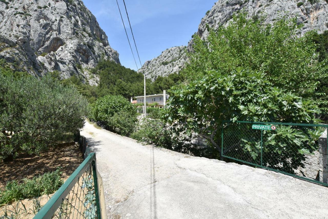 Apartment Petea Omiš Exterior foto